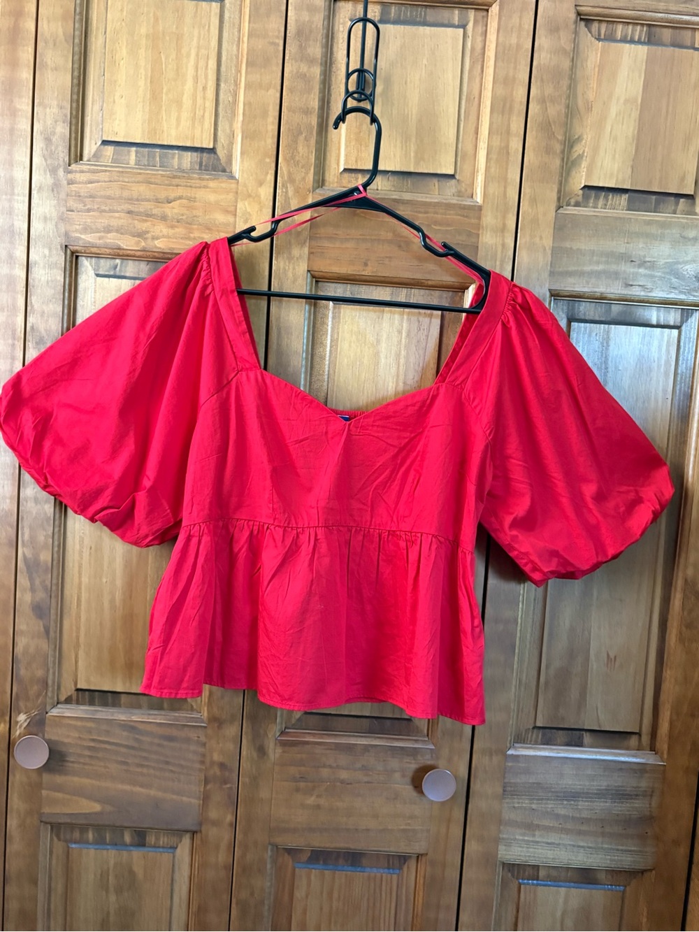 NWT Old Navy Puff-Sleeve Poplin Peplum Amaryllis Red Large Sweetheart Neckline